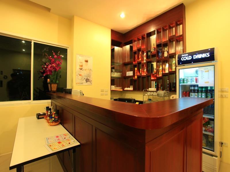 88 Hotel Patong Екстериор снимка