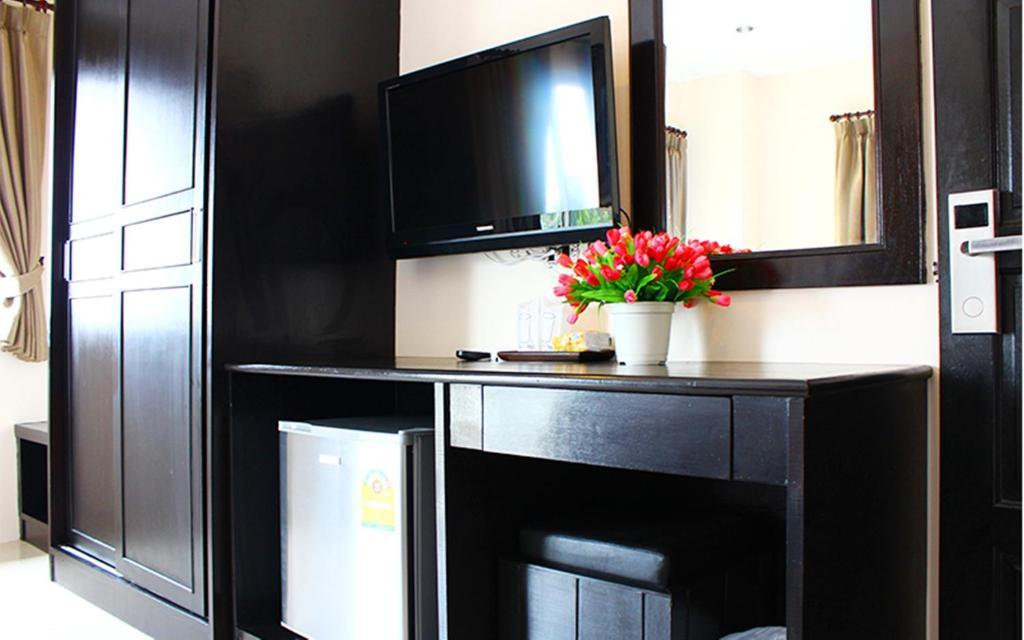 88 Hotel Patong Стая снимка