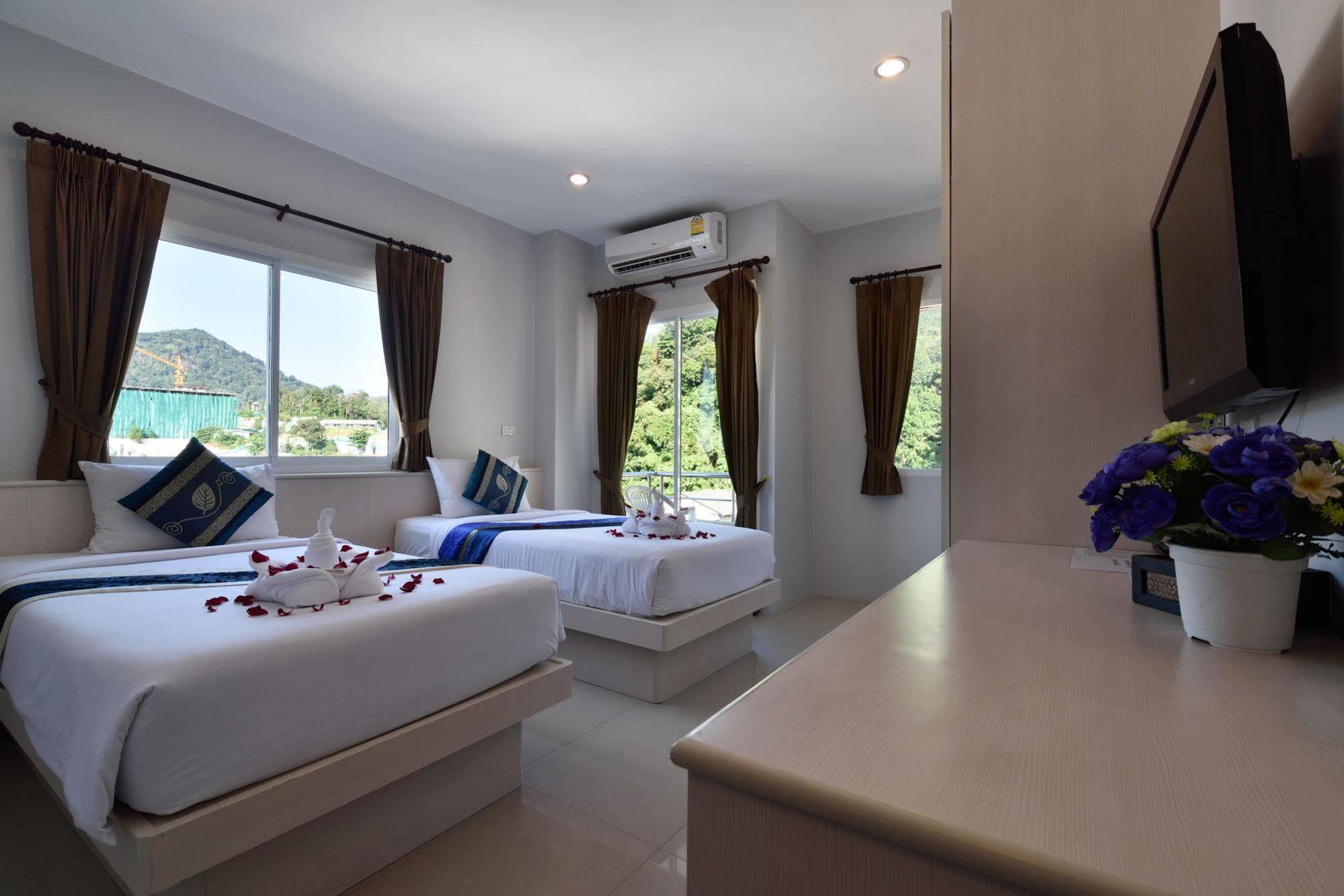 88 Hotel Patong Екстериор снимка
