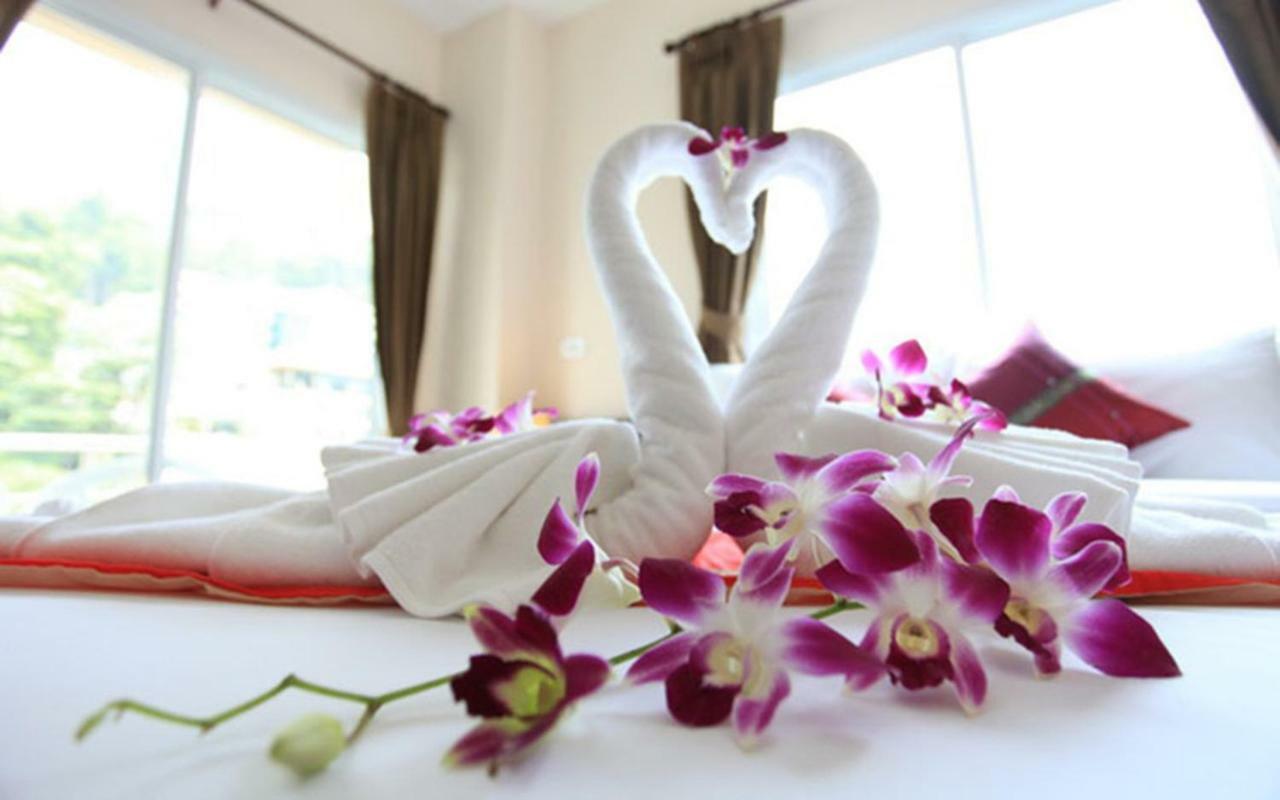 88 Hotel Patong Екстериор снимка